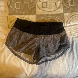 GREY LULULEMON SPEED UP SHORTS